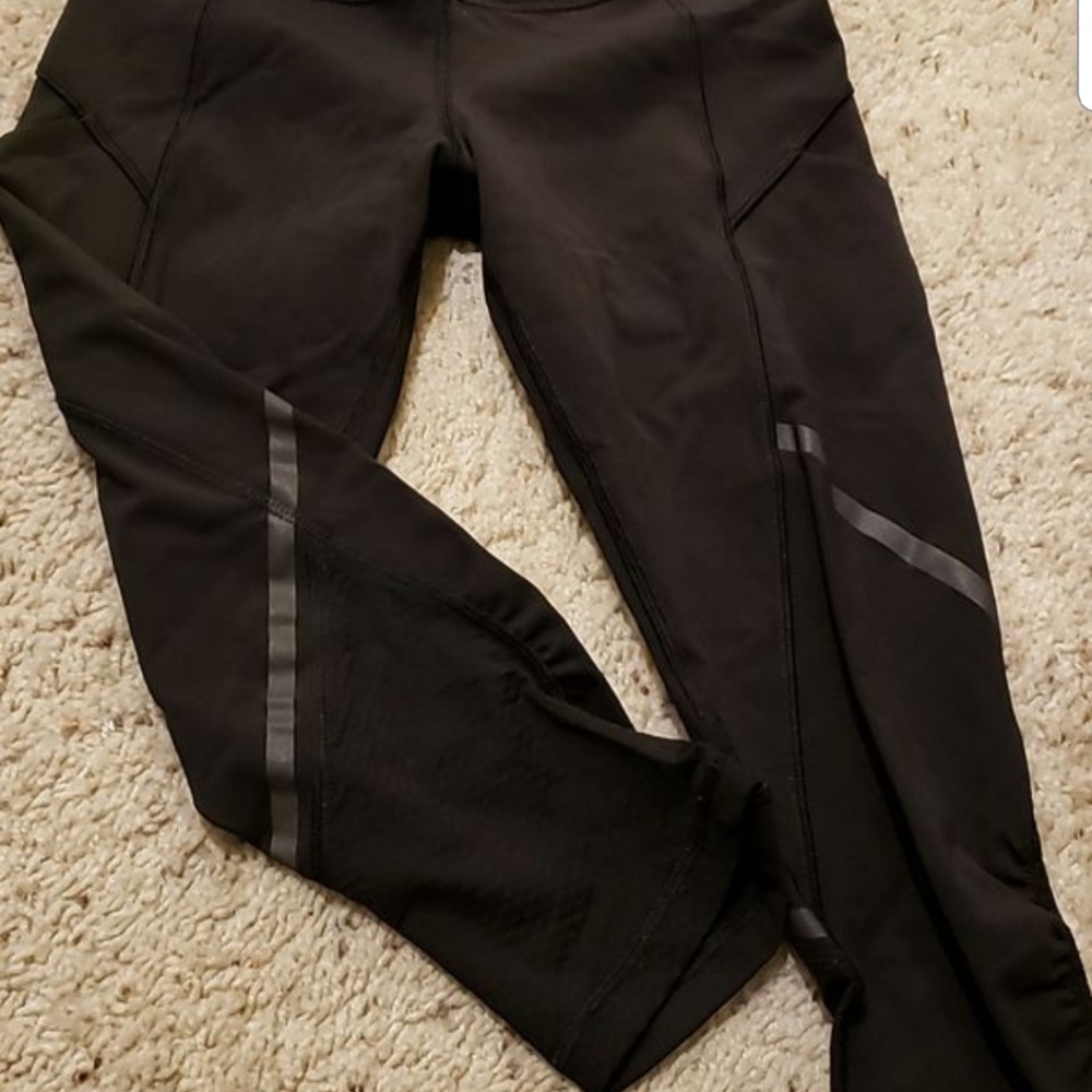 Lululemon capris size 2